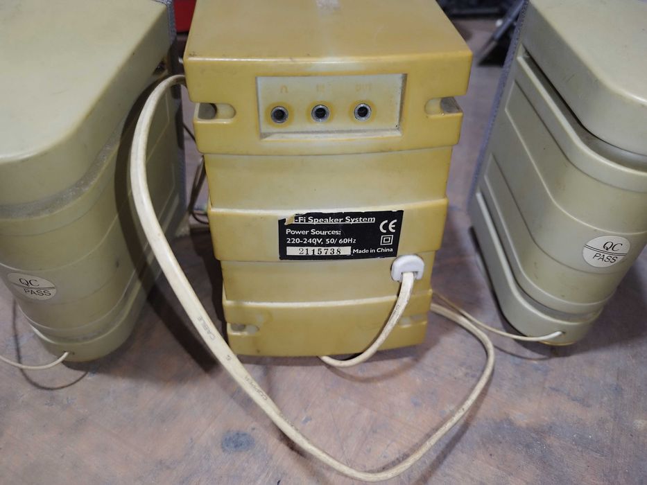 Boxe pc / laptop 2.1