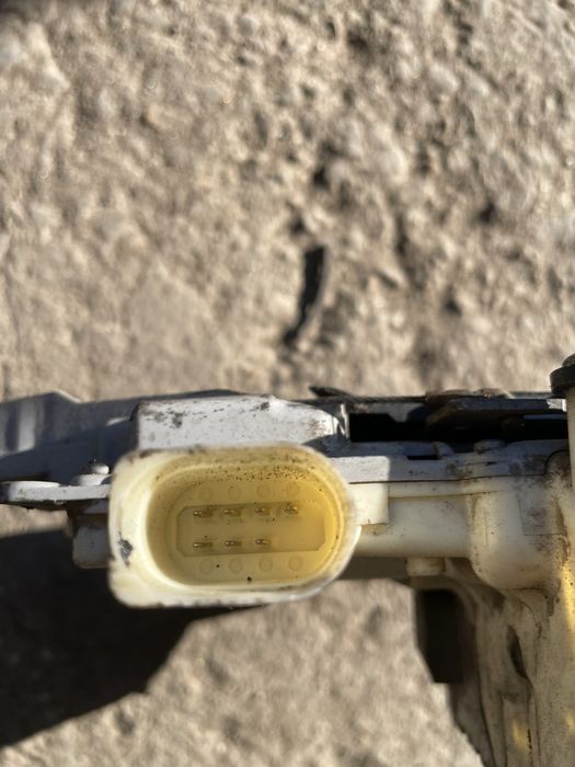 Брави за пасат 6 /pasat 6 задна лява и дясна, предна дясна