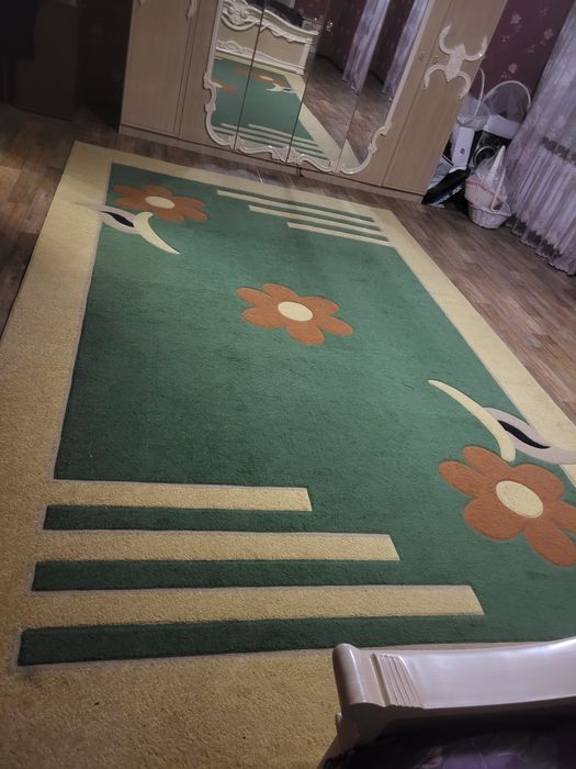 Продам ковры в хорошем состояние,2ковра