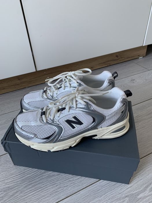 New balance кроссы 530