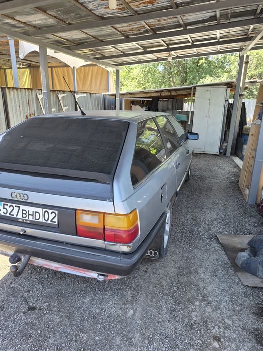 Продаю Ауди 100 С3