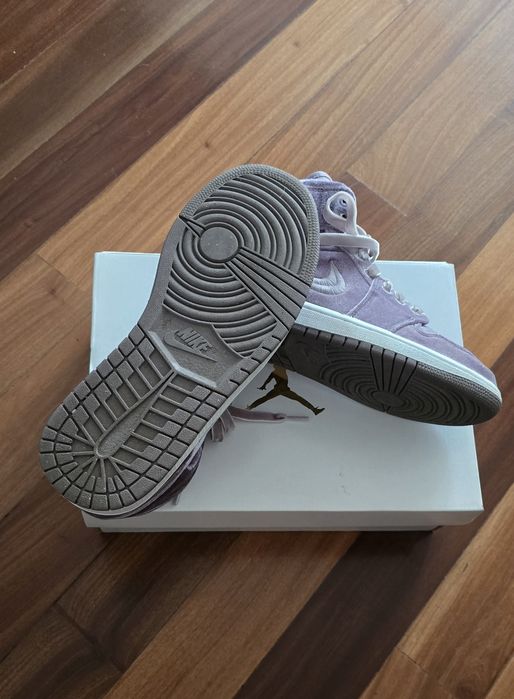 Air Jordan WMNS 1 Mid masura 40 Editie limitata