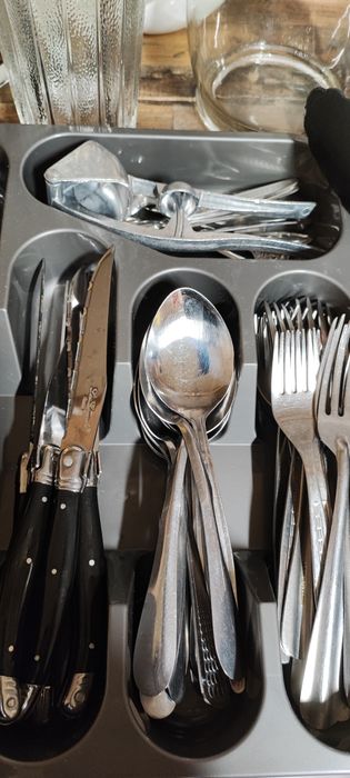 Комплект прибори