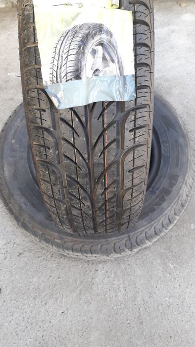 Продаётся шины 2 шт Россия