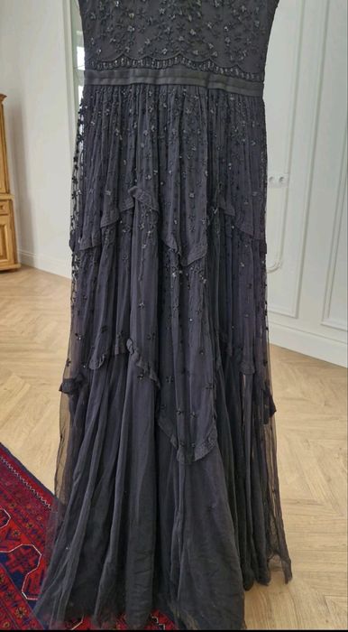 Шикарное платье от известного бренда NEEDLE&THREAD