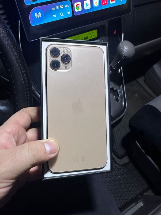 Продам айфон 11про мах