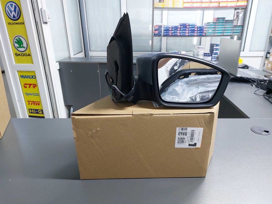 Зеркало Volkswagen Polo