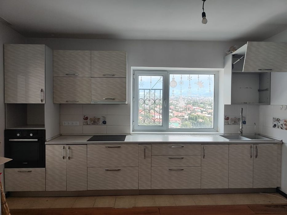 Кухонный гарнитур большой