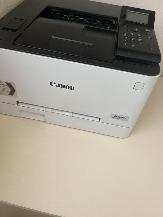 Принтер лазерный цветной