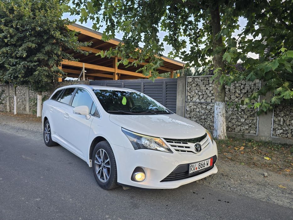 TOYOTA Avensis 2012 — imagine 2