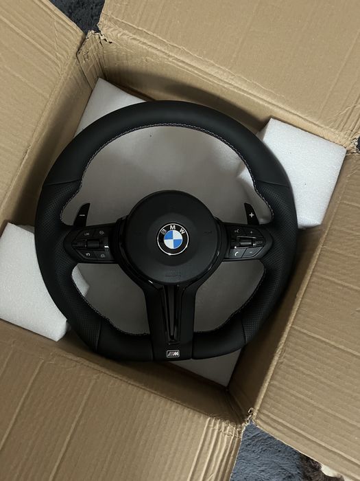 Volan Bmw M tesit , cu padele F