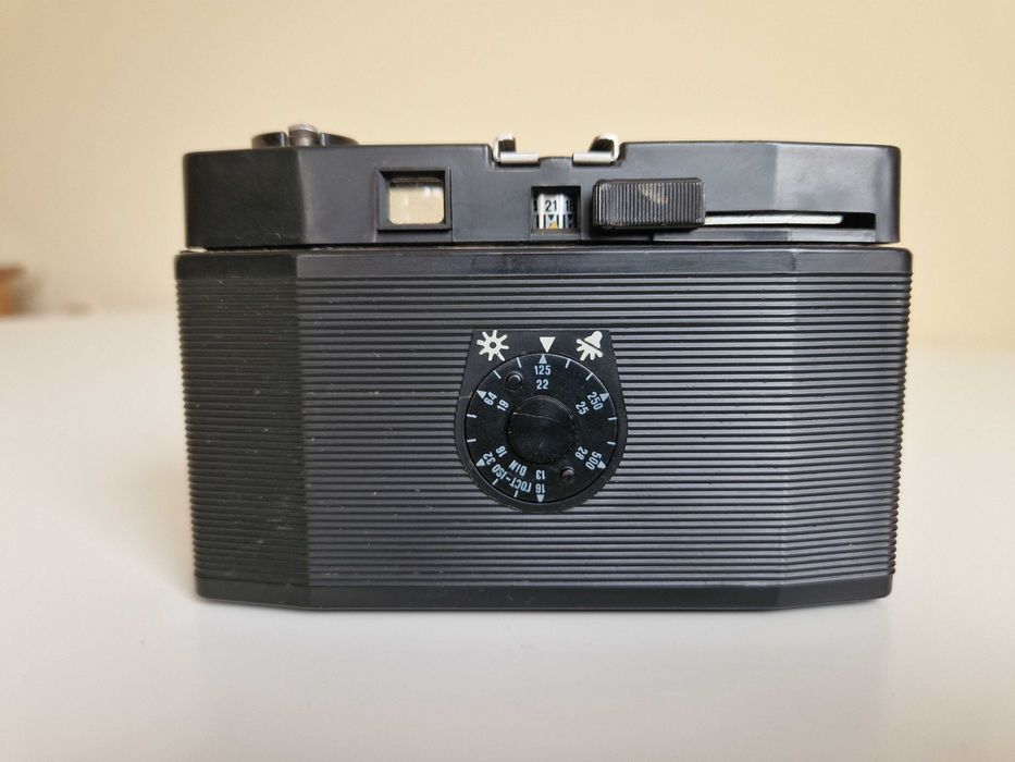 Продавам старинни фотоапарати