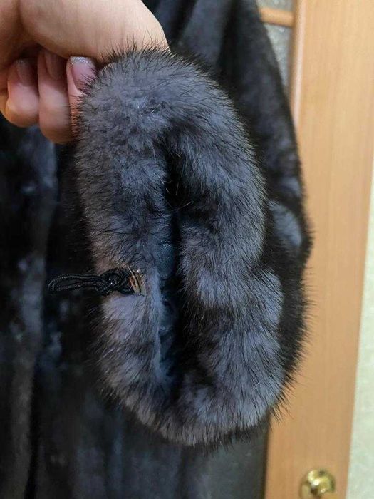 Продам шубу (новая)