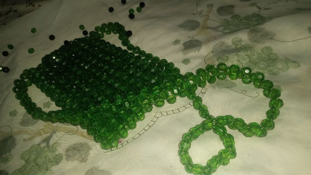 Mumchoqdan sumka. Сумка из бусин