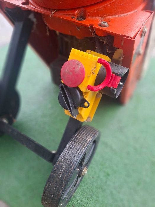 Дробилка за клони Sabo