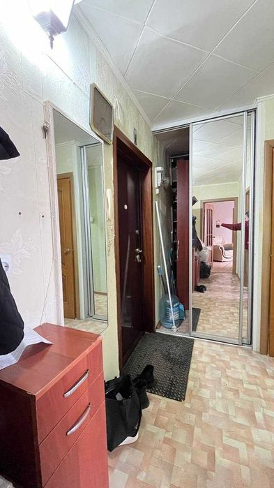 Продам 4х комн кв Есет батыра Молодежный