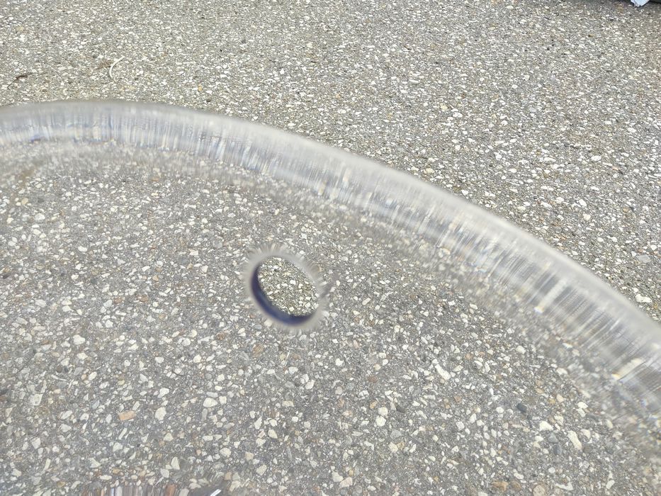 Стол прозрачен пластмасов