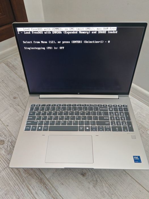 Лаптоп HP ProBook 460 G11, 16.0",, Intel Core Ultra 7 155U, 16/512,