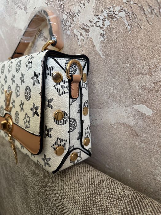 Дамска чанта Louis Vuitton