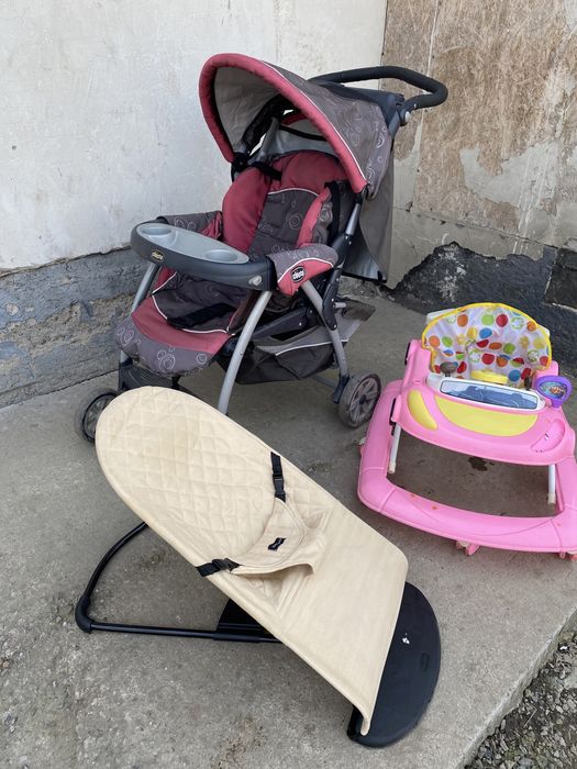 Коляска шезлонг и ходунки