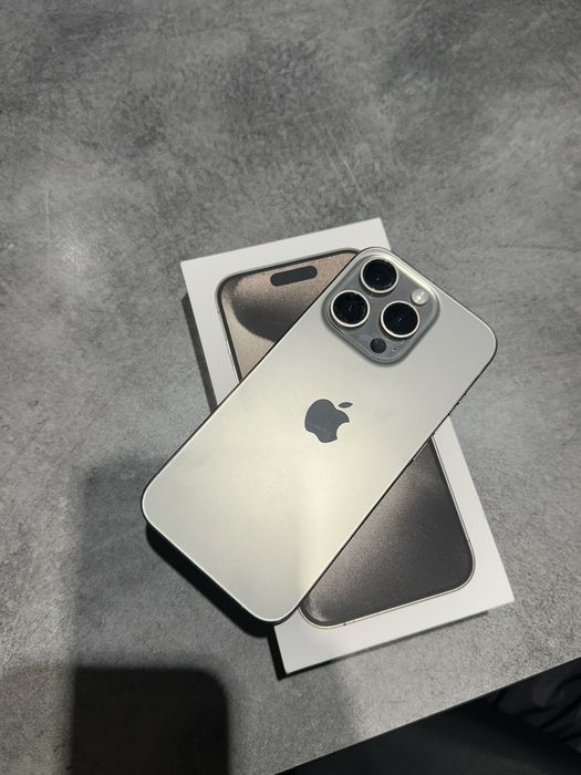 Продам Iphone 15 pro