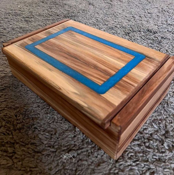 Холна масичка и Кутия за бижута