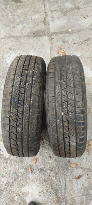 Шины 2 штук с дисками