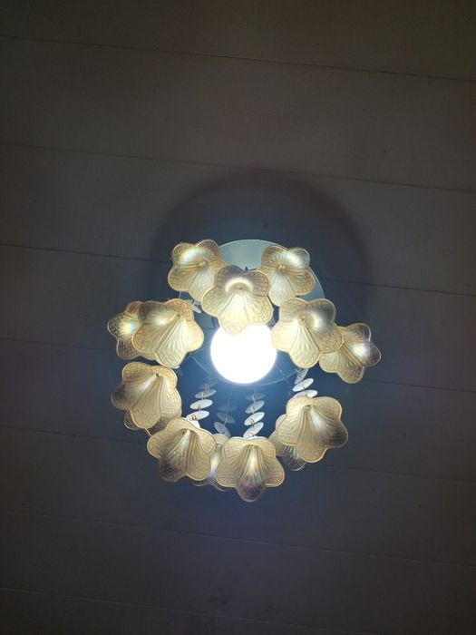 Хрустальная каскадная люстра (с подвесками-цветами)