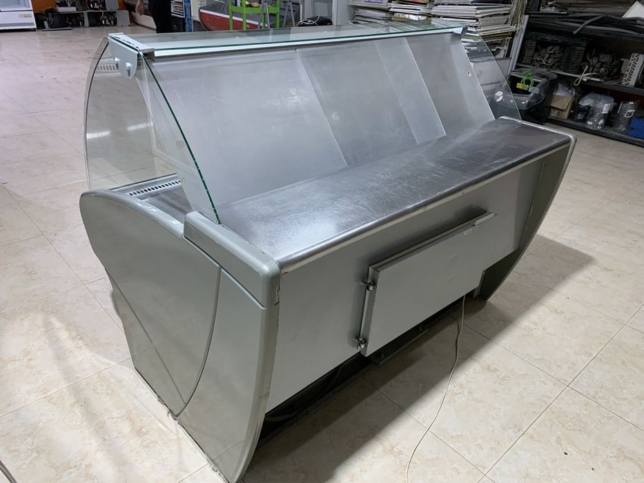 Горизонтальный холодильник / Витринный холодильник