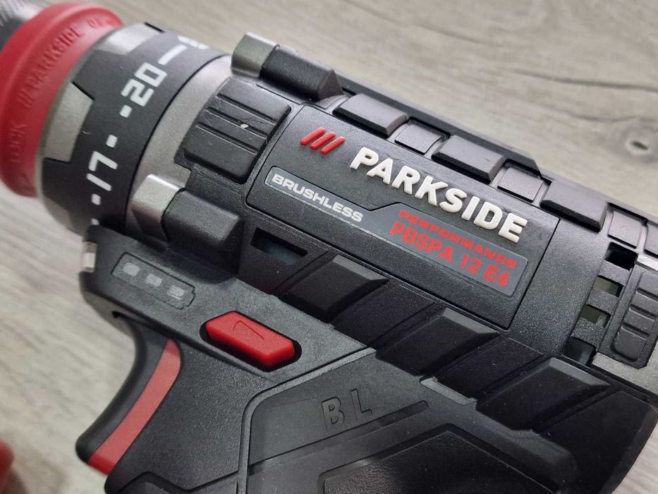 НОВ!Винтоверт PARKSIDE PBSPA12 E4 / 2 батерии,заряднo+свредла и битове