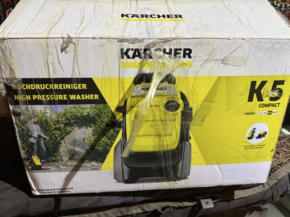 Продам отличную мойку Karcher K5 Compact