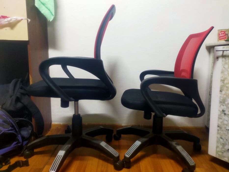 Продам офисные стулья