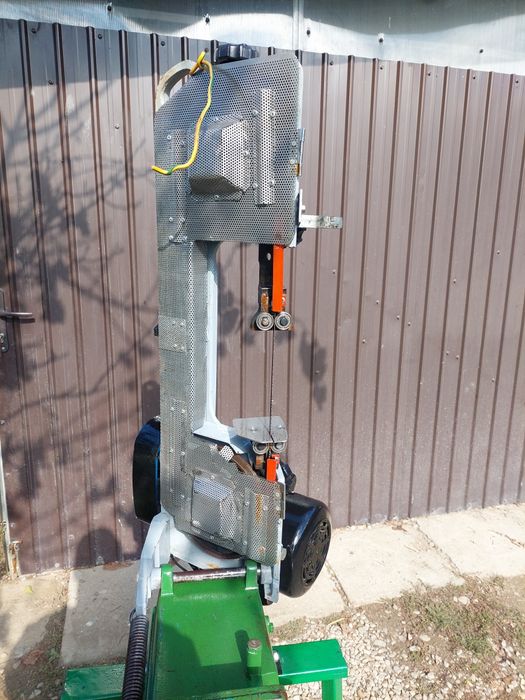 Masina debitat metal cu banda , bormasina verticala de banc TOP CRAFT/KING CRAFT si slefuitor GUDE..