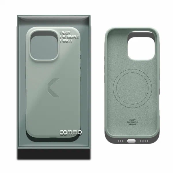 Силиконовый чехол COMMO Shield Case для iPhone 16 Pro