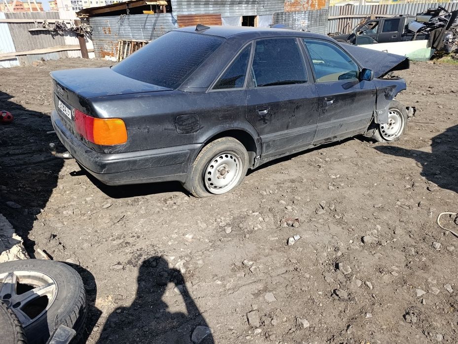 Продам Ауди запчасти на разбор