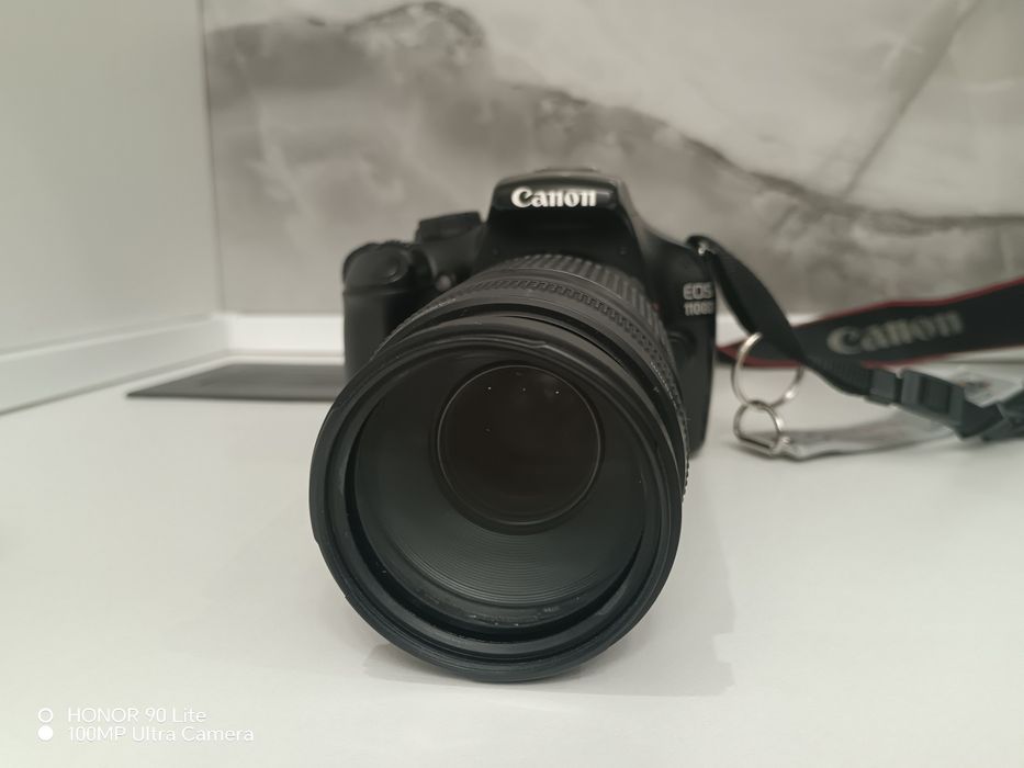 Продам фотоаппарат canon 1100d