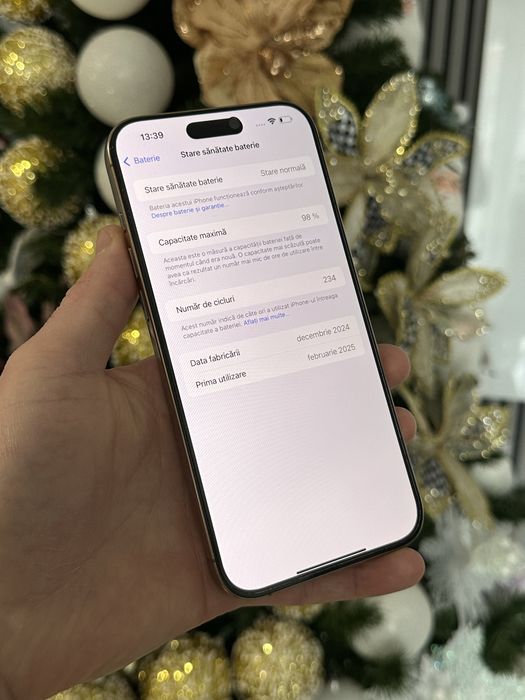 iPhone 16 Pro Max-Baterie 98%