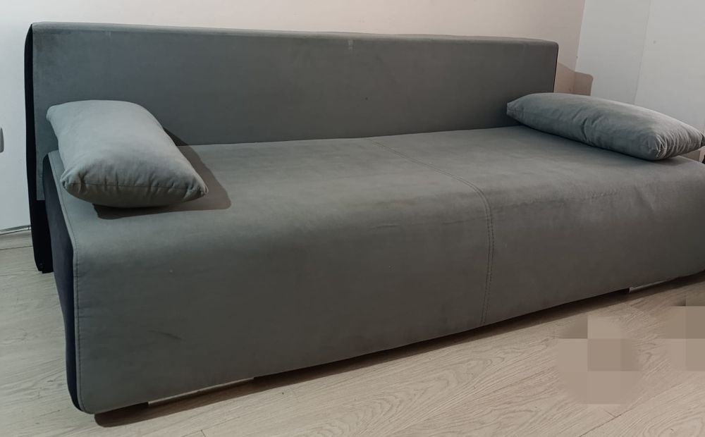 Продавам диван 1900*1400