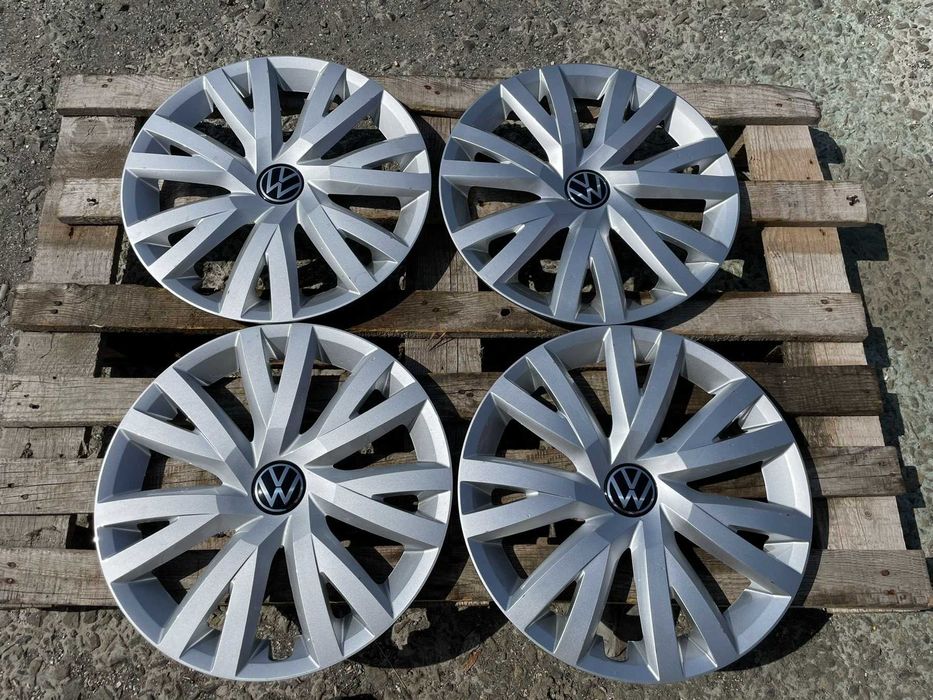 16 цола Тасове VW Golf Volkswagen Golf Bora 5H0601147C Оригинал