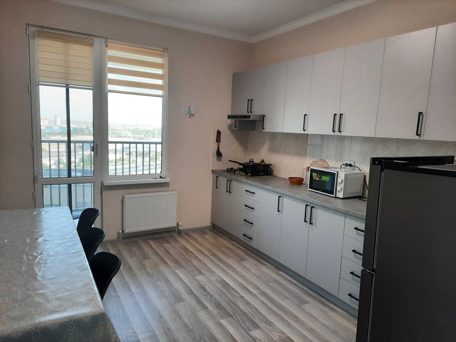 NRG ZAMON-1 своя 3 ком. кв. с ремонтом, мебелью и техникой.