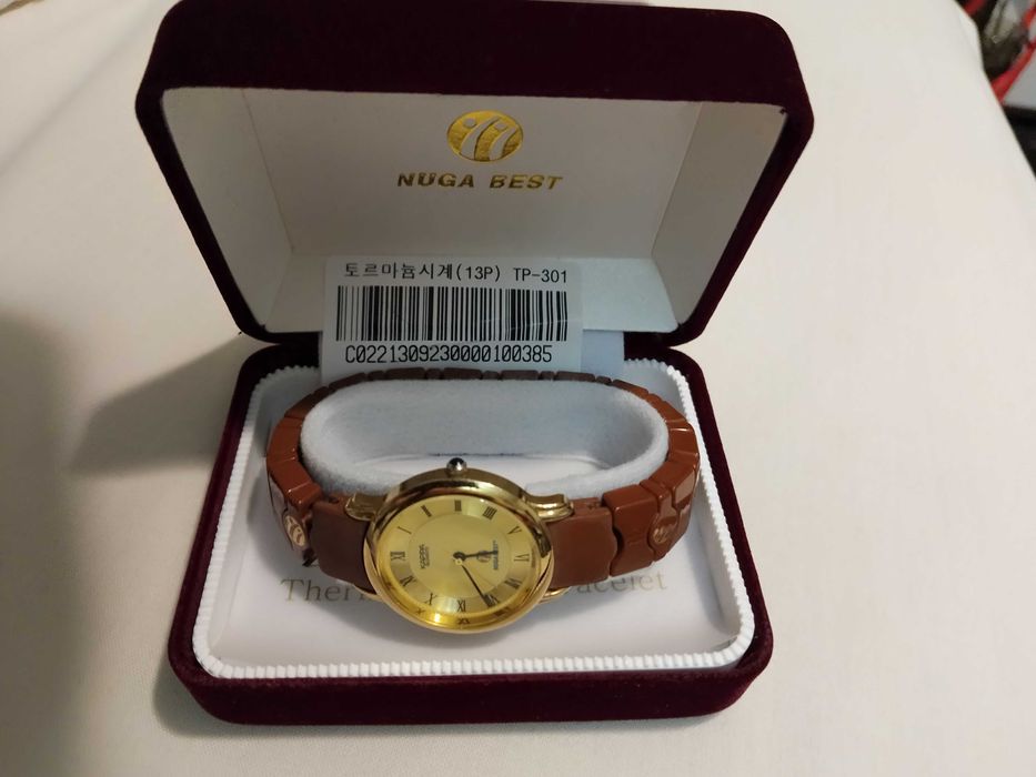 Часовник дамски на Нуга Бест