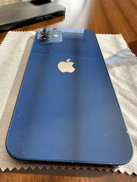 Iphone 12- 64 GB