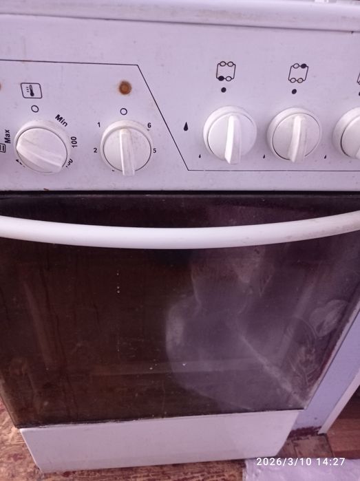 Продаю газовую плиту