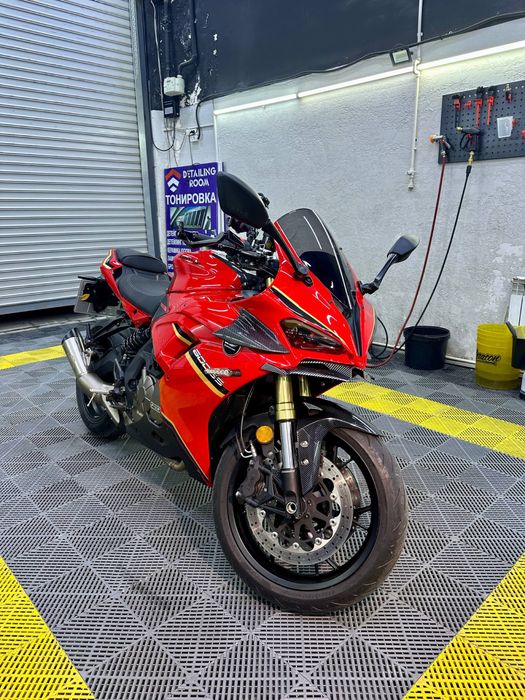 QjMotor 600 SS Sotiladi!