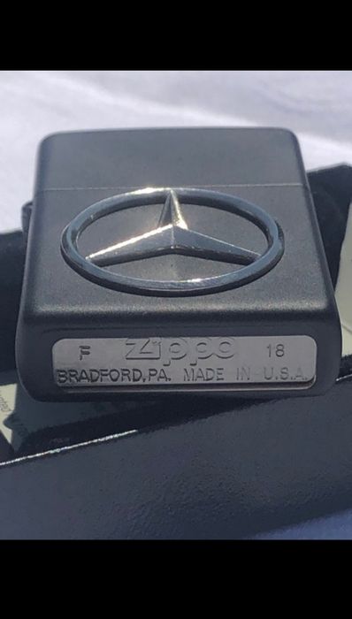 Vând brichete originale Zippo Merces Benz Edition