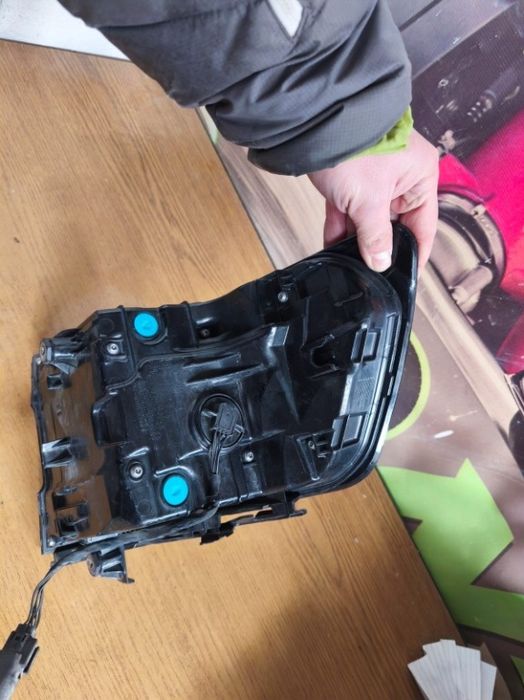 Stop stânga Polestar