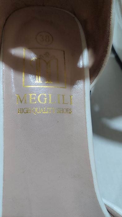 Босоножки женские 38 размер