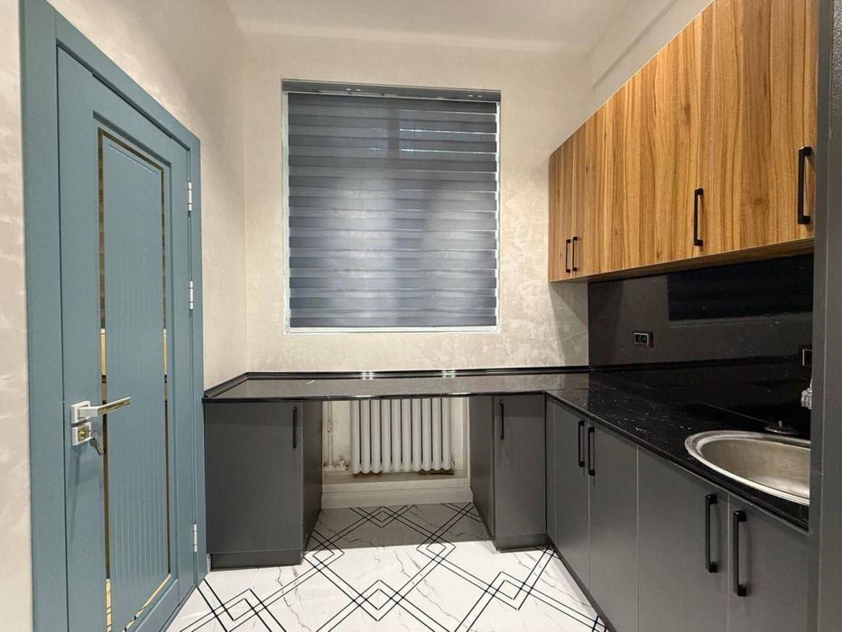 Продается Нежилое Помещение 70кв.м Вдоль Дороги ул.Шота Руставели