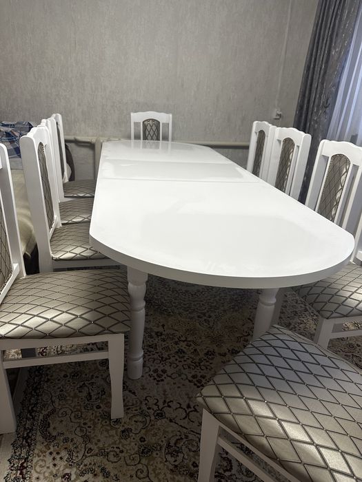 Продам стол и стулья 10 шт новый
