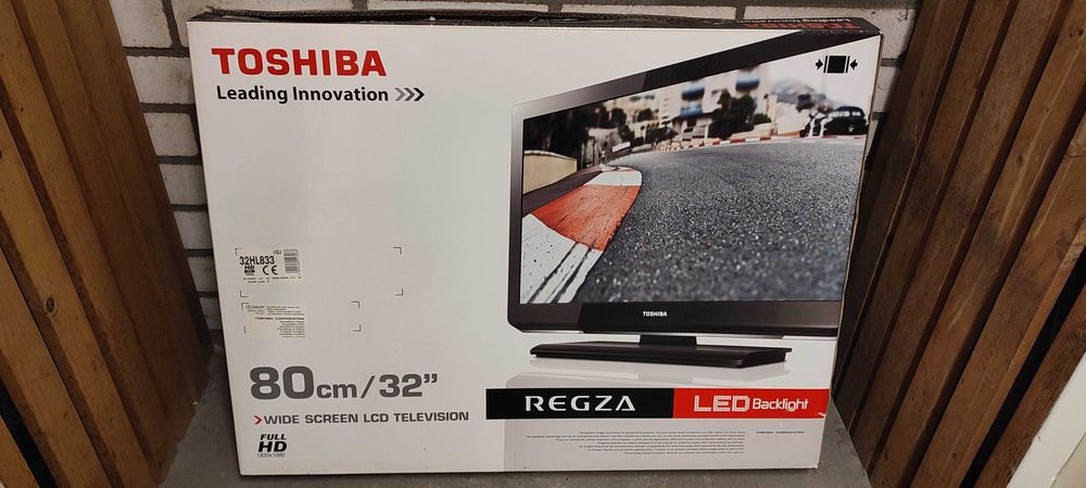 TOSHIBA LED телевизор